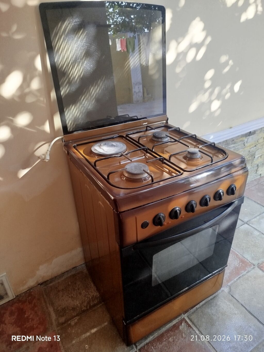Qaz plitəsi Ayrıca dayanan, 4 gözlü, İşlənmiş