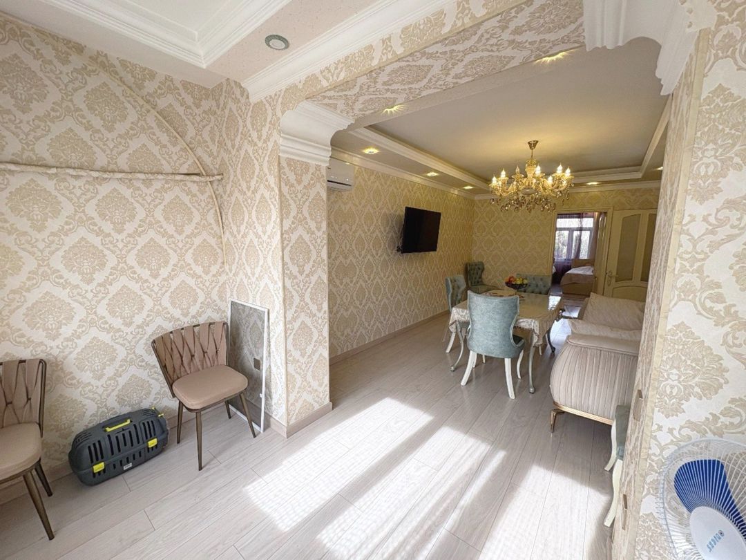 Satılır 2 otaqlı köhnə tikili 65 m² — Mənzil, Bakı (3)