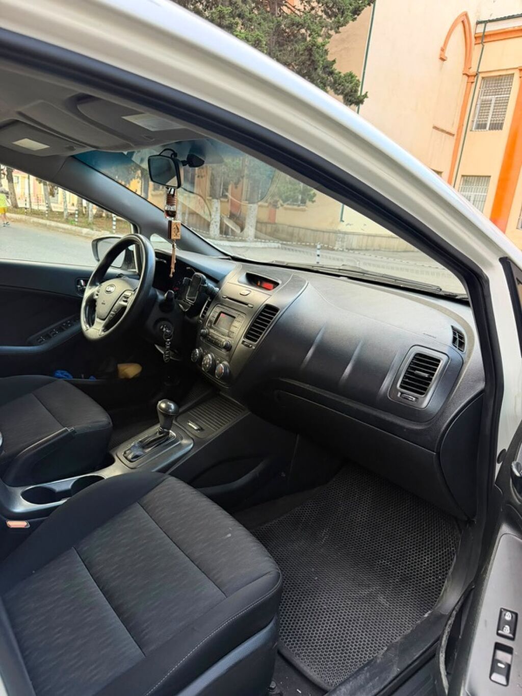 Kia forte səliqəli sürülüb mator karopkada heç bir problem yoxdur — Avtomobillər, Bakı (6)