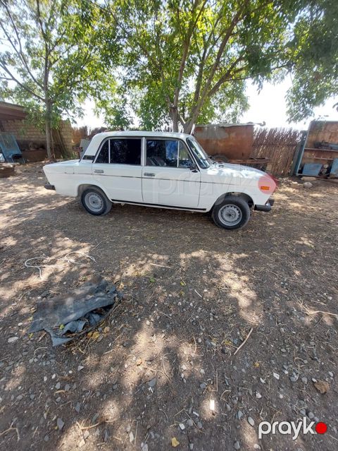 VAZ (LADA) 2106: 0.6 l | 2026 il 1998 km Sedan