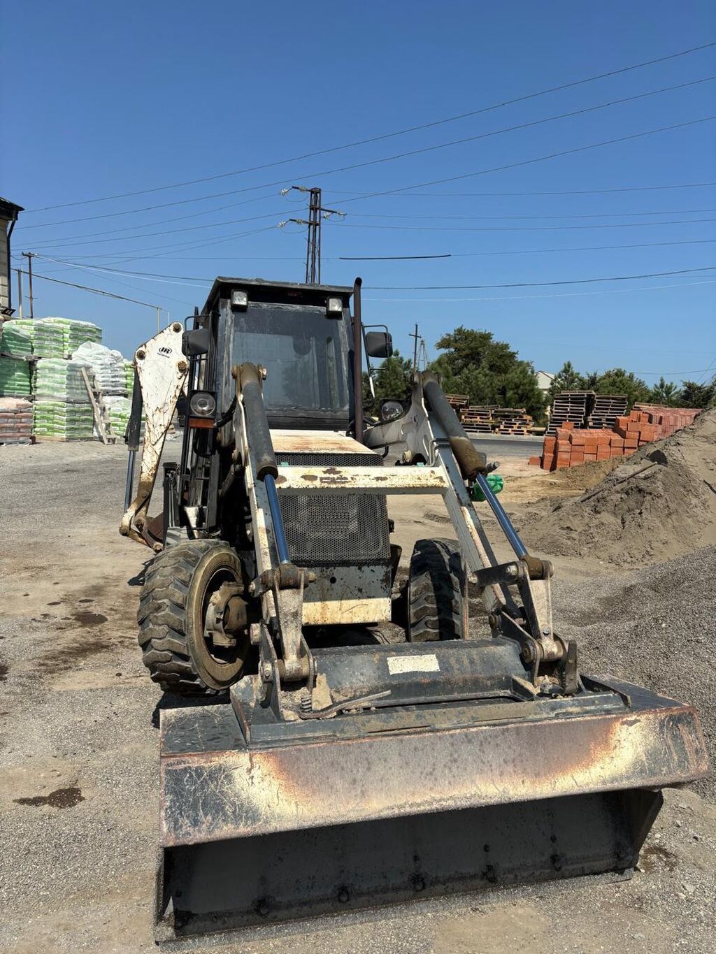 Bobcat B250 ekskavator-yükləyici - Markalı model: Bobcat B250 (IR – — Ekskavatorlar, Bakı