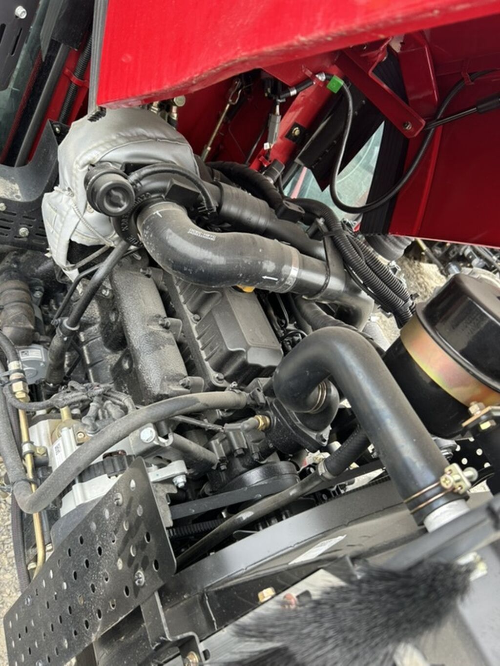 Fotolardakı kənd təsərrüfatı texnikası: Dongfeng DFE904-3 təkərli — Traktorlar, Quba (8)