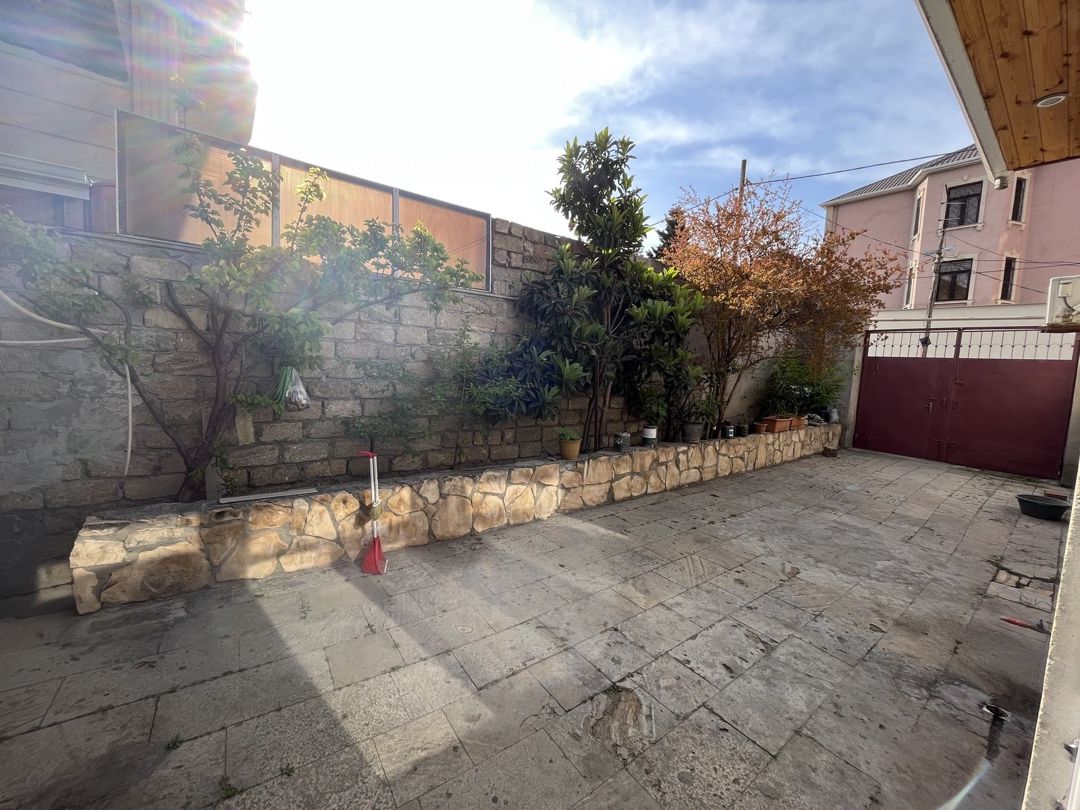 Satılır 6 otaqlı həyət evi/bağ evi 170 m² — Ev, villa, Bakı (2)