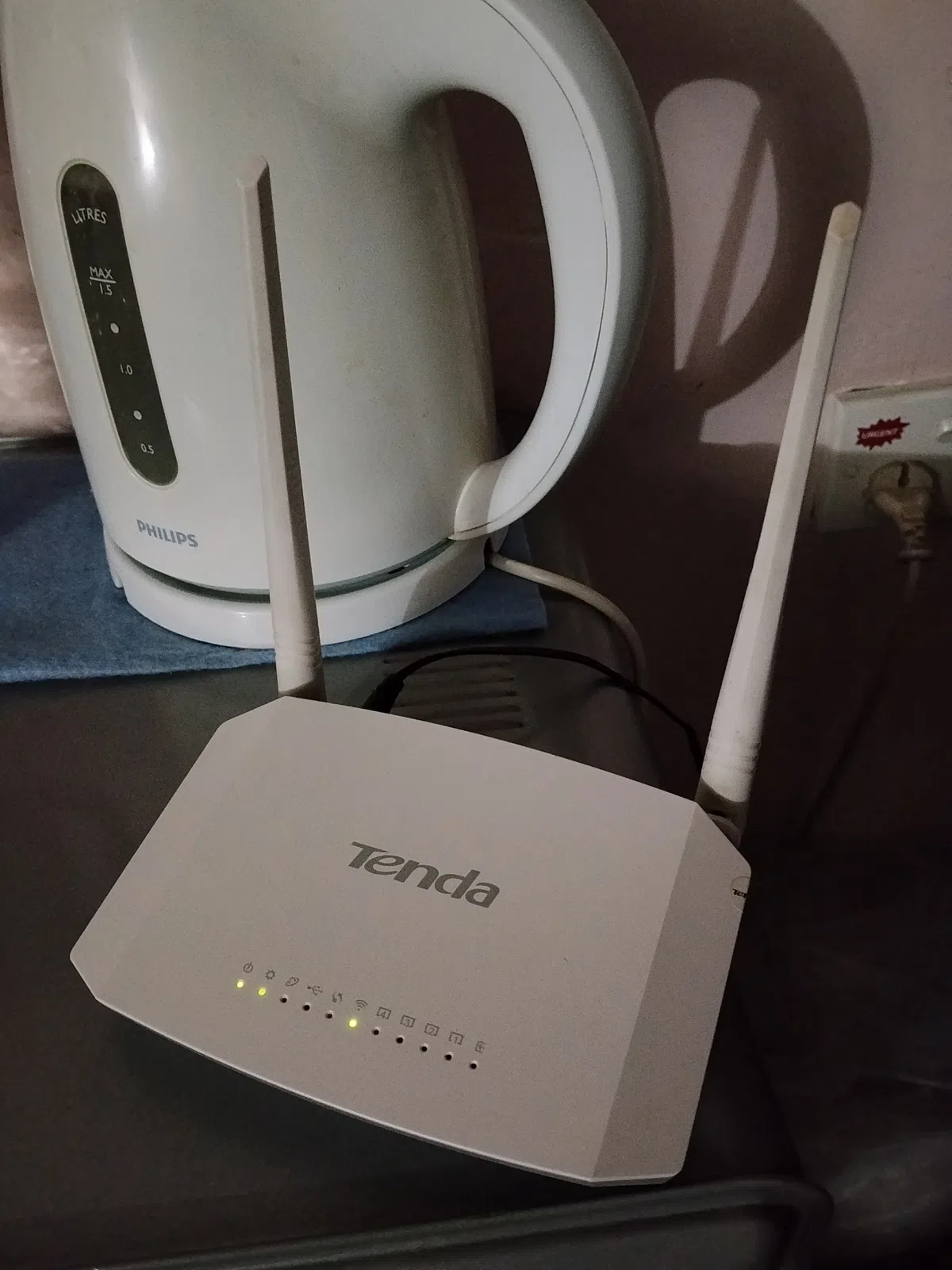Tenda Wi-Fi Router — Elektronika