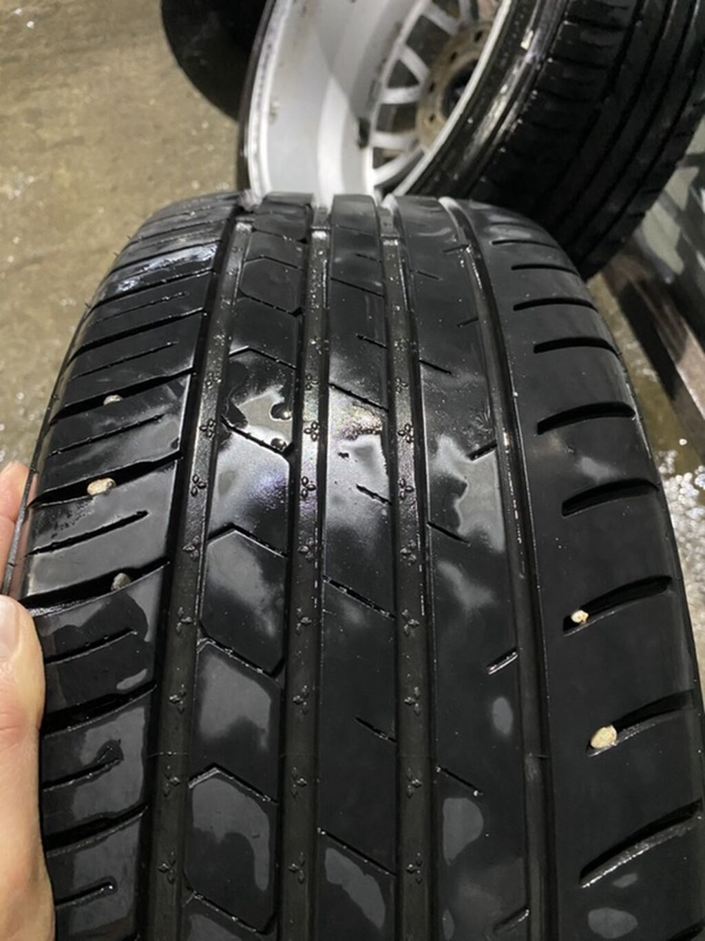 Toyota orijinal yüngül lehimli disk dəsti + təkərlər - Komplekt: 4 — Avto, Bakı (6)