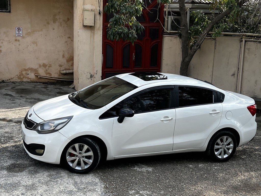 Kia Rio, 1.4 L, 2012 il, 250 000 km — Avtomobillər, Bakı (7)