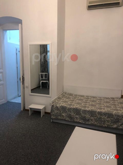 İcarəyə verilir 1 otaqlı köhnə tikili 45 m²