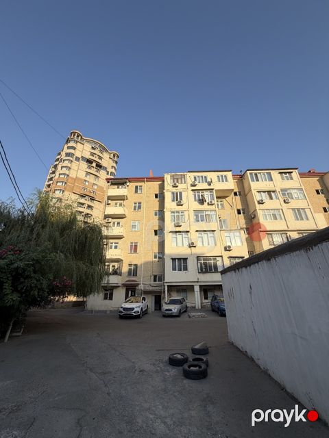 Satılır 3 otaqlı köhnə tikili 70 m²
