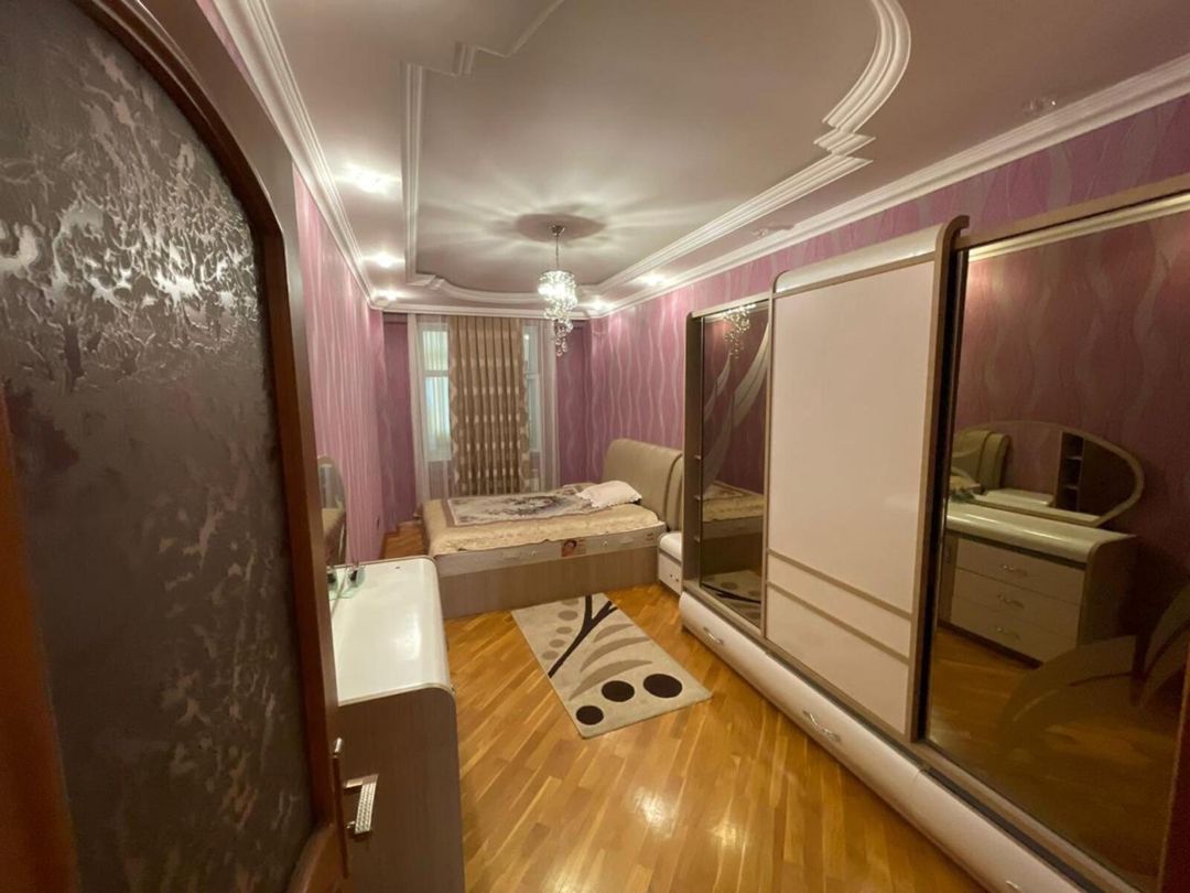Satılır 3 otaqlı yeni tikili 130 m² — Mənzil, Bakı (9)