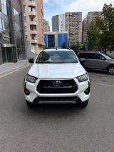 Toyota Hilux, 2.4 L, 2024 il, 15 000 km — Автомобили