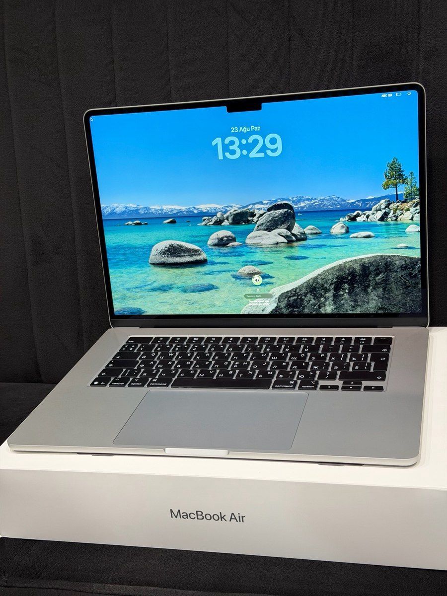 Apple Macbook Air 15 inch M5 16/1TB Silver — Elektronika, Bakı