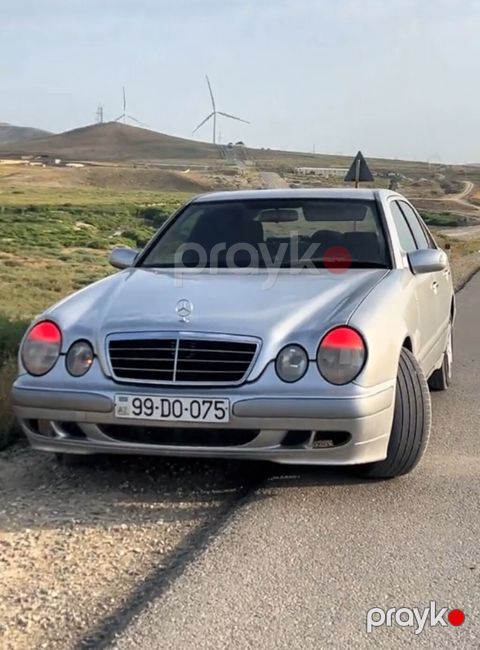 Mercedes-Benz E-Class: 2.2 l | 2001 il Sedan — Bakı