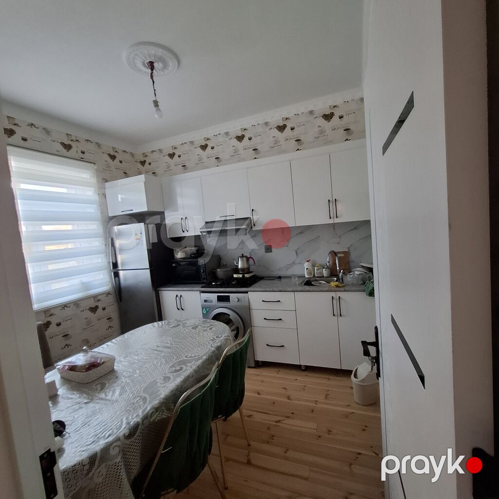 Ev təəcili satılır. paket kupça. tam təmirli.2 otağlı ev üstündə pul — Daşınmaz əmlak, Sumqayıt (7)