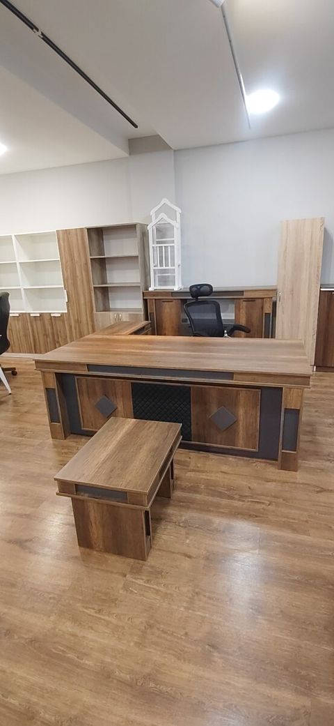 Ofis mebeli — Офисная мебель