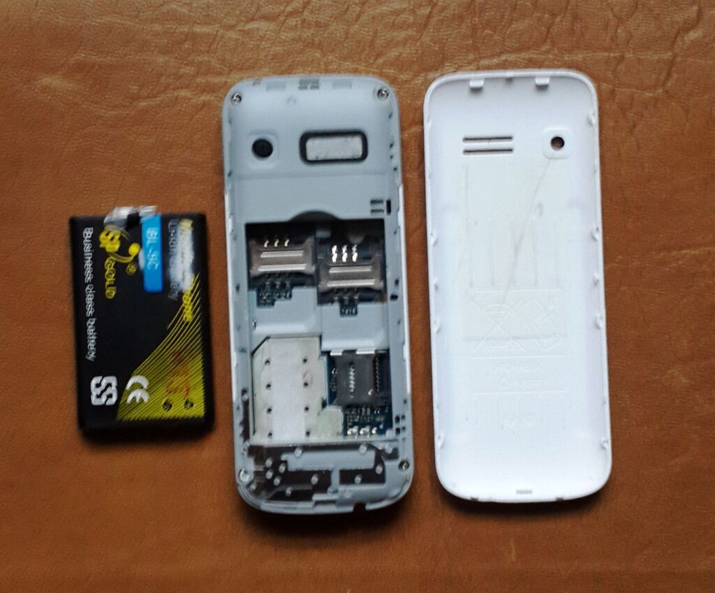 Fly düyməli telefon, Ağ rəng — Düymə telefonları, Bakı (2)
