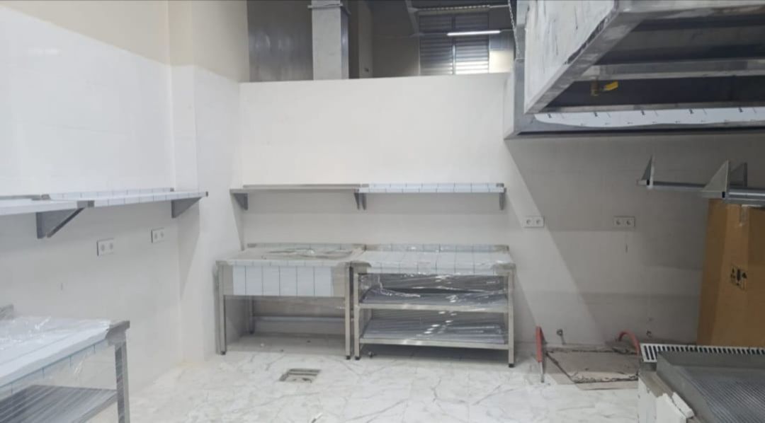 Restoran avadanlıqları — Mallar, Bakı
