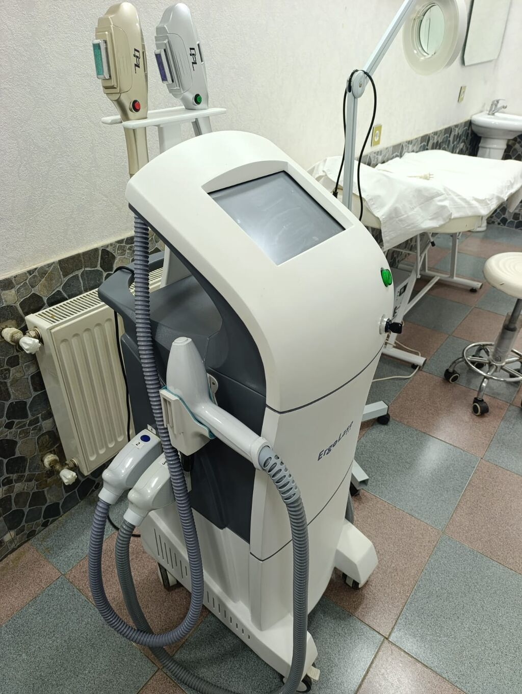 ErgoLase çoxfunksiyalı estetik aparat Xüsusiyyətlər: - IPL — Mallar, Xırdalan (3)