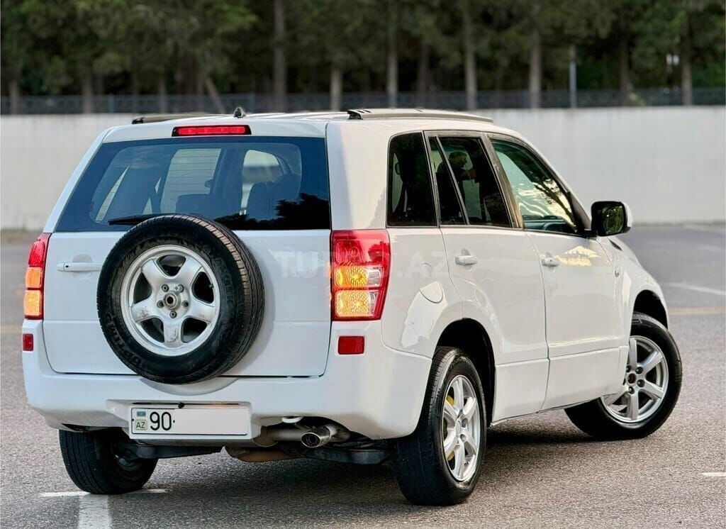 Suzuki Grand Vitara: 2 l | 2008 il 250000 km Ofrouder/SUV
