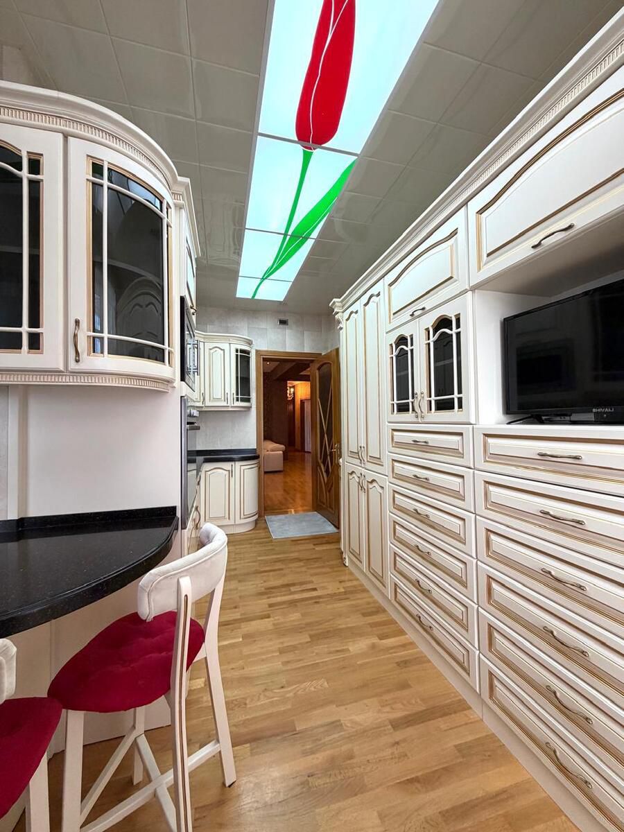 Satılır 5 otaqlı yeni tikili 280 m² — Mənzil, Bakı (7)