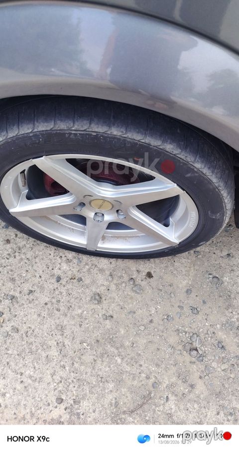 5 şüalı yüngül ərintiili disk və şin komplekti — 225/45 R17 — Biləsuvar