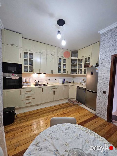 Satılır 4 otaqlı həyət evi/bağ evi 150 m²