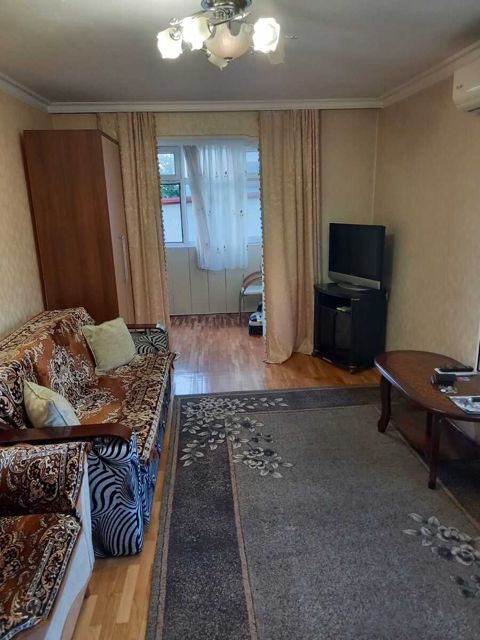 Satılır 1 otaqlı köhnə tikili 33 m² — Bakı