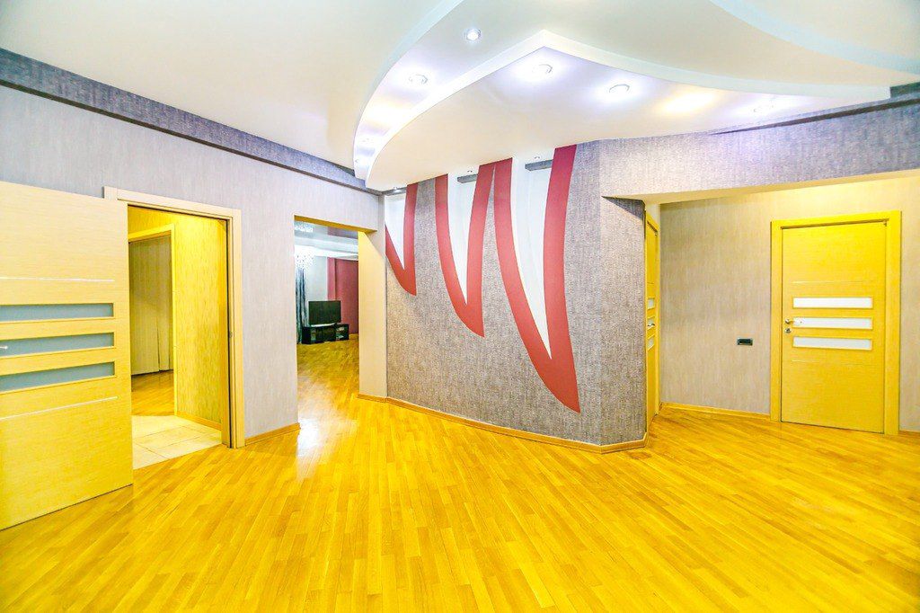 İcarəyə verilir 4 otaqlı yeni tikili 220 m² — Mənzil, Bakı (9)