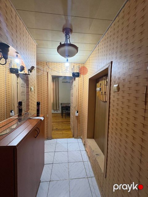 Satılır 1 otaqlı köhnə tikili 37 m²