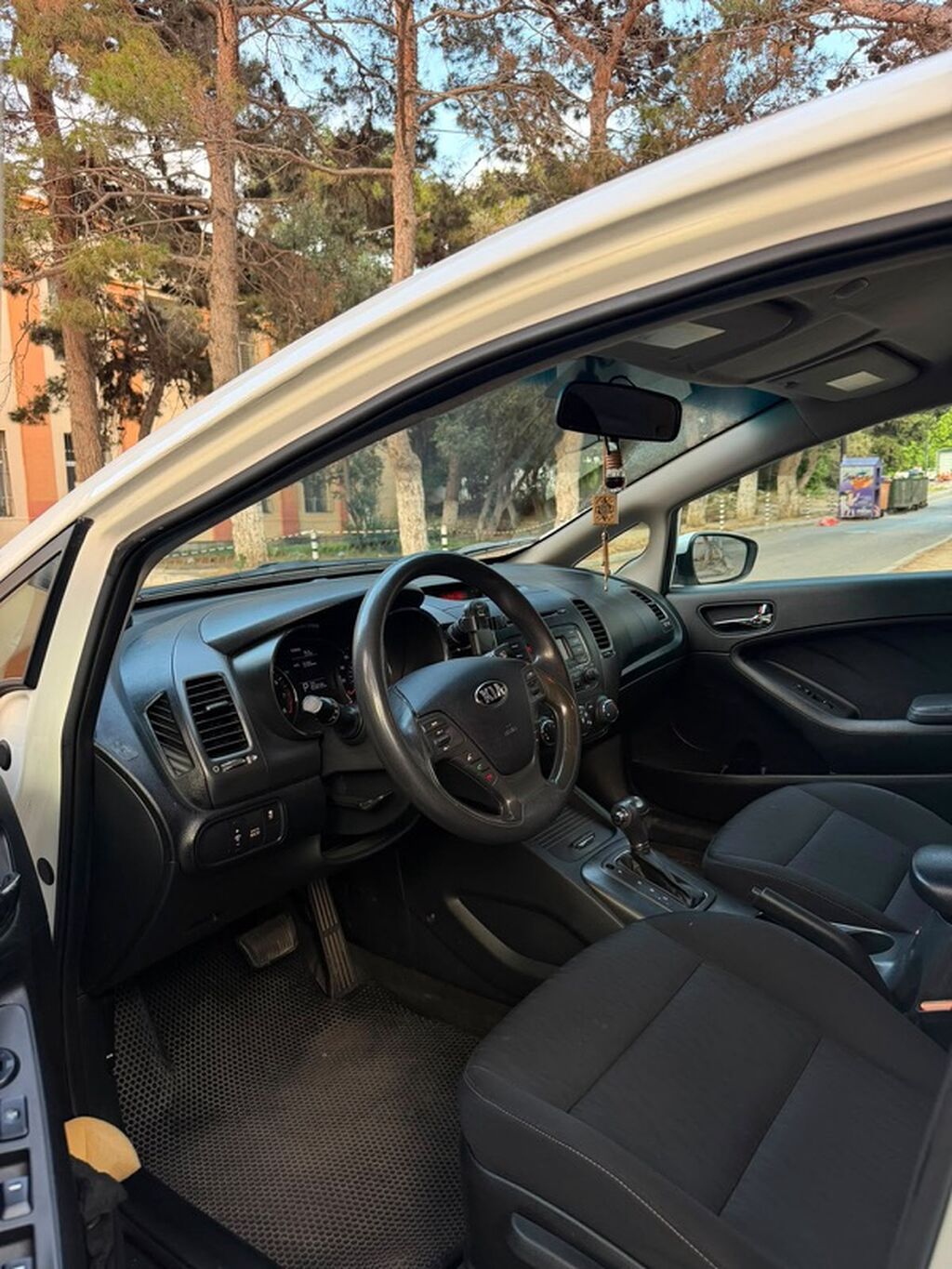 Kia forte səliqəli sürülüb mator karopkada heç bir problem yoxdur — Avtomobillər, Bakı (7)