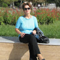 Елена Акперова